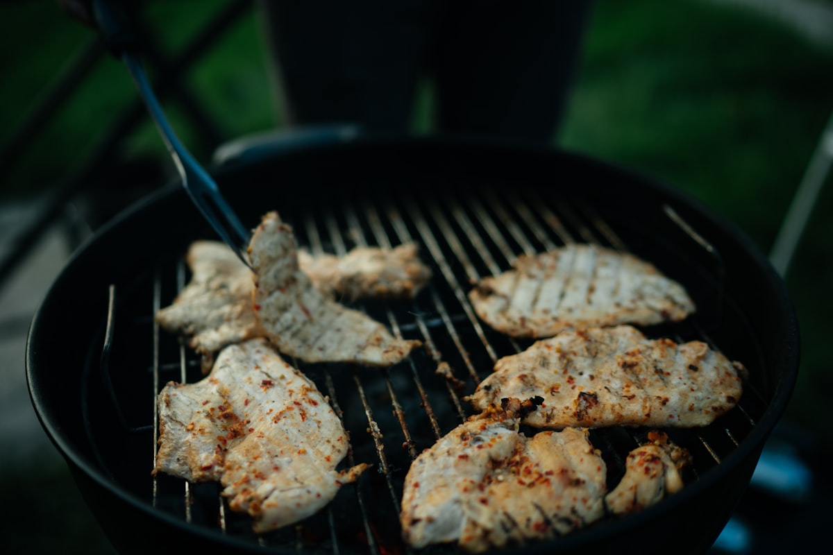 Nutritional periodization for training cycles